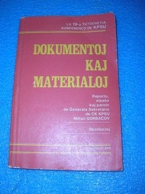 DOKUMENTUJ KAJ MATERIALOJ