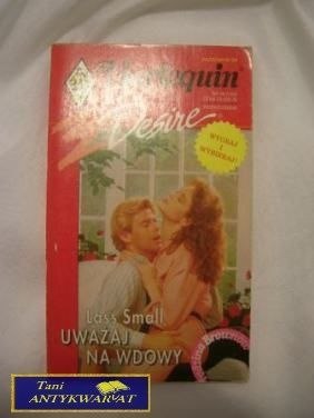 UWAŻAJ NA WDOWY - Lass Small