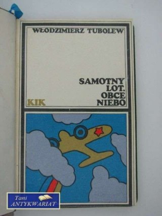 SAMOTNY LOT. OBCE NIEBO