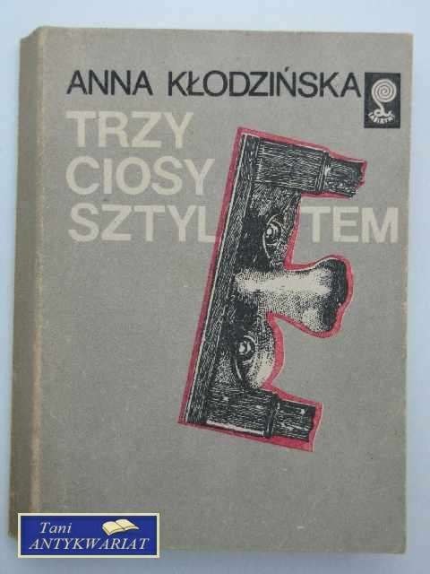 TRZY CIOSY SZTYLETEM