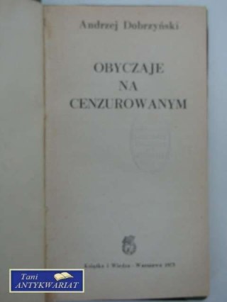 OBYCZAJE NA CENZUROWANYM