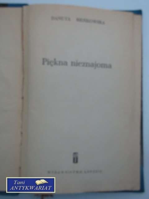 PIĘKNA NIEZNAJOMA