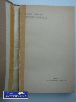 UROCZE WAKACJE