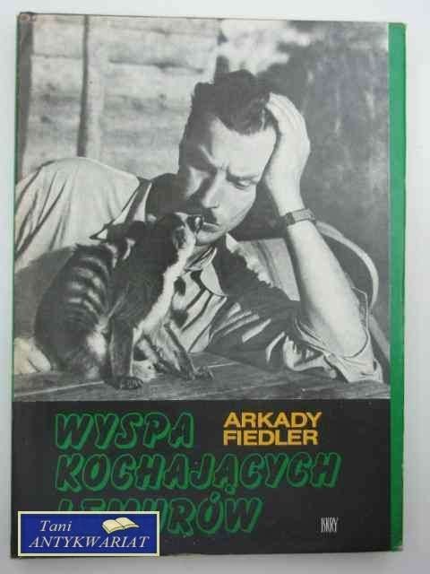 WYSPA KOCHAJĄCYCH LEMURÓW