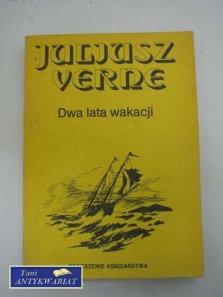 DWA LATA WAKACJI