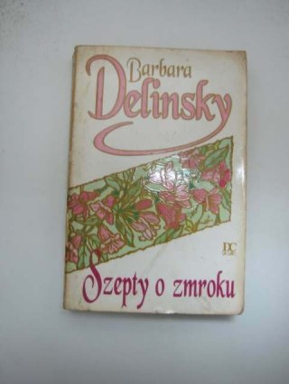 SZEPTY O ZMROKU