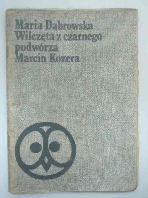 WILCZĘTA Z CZARNEGO PODWÓRZA