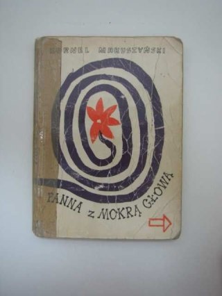 PANNA Z MOKRĄ GŁOWĄ