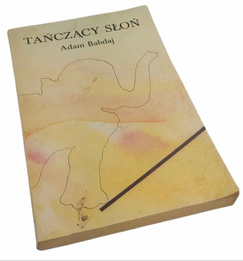 TAŃCZĄCY SŁOŃ