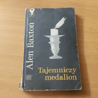 Tajemniczy medalion
