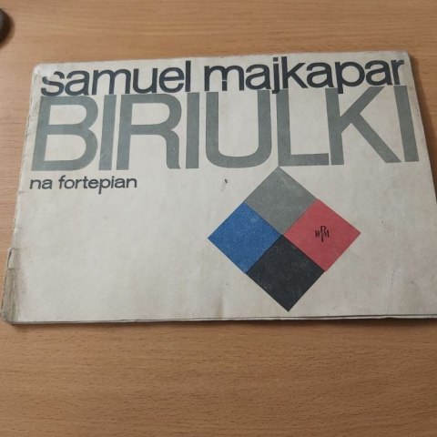 Biriulki na fortepian