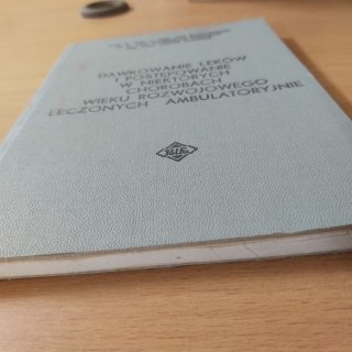 Dawkowanie leków i postępowanie w niektórych chorobach wieku rozwojowego leczonych ambulatoryjnie