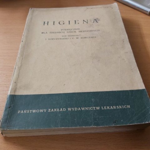 Higiena dla szkół średnich medycznych wyd. 1961 rok.