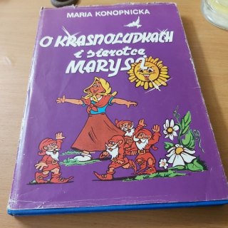 O Krasnolutkach i sierotce Marysi