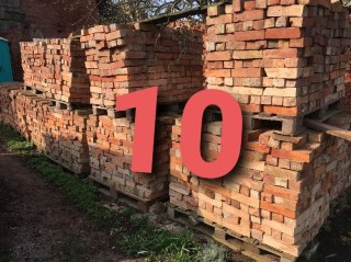 Skromna Cegiełka na rozwój antykwariatu 10 zł